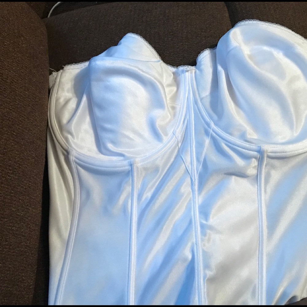 Smooth Strapless Full-Figure Longline Bra